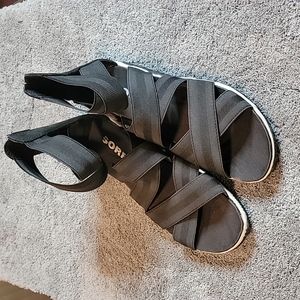 SOREL WOMEN BLACK/WHITE SANDALS SIZE 11